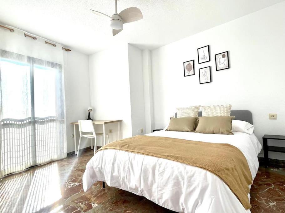 Beautiful & Sunny Apartment มาลากา ภายนอก รูปภาพ